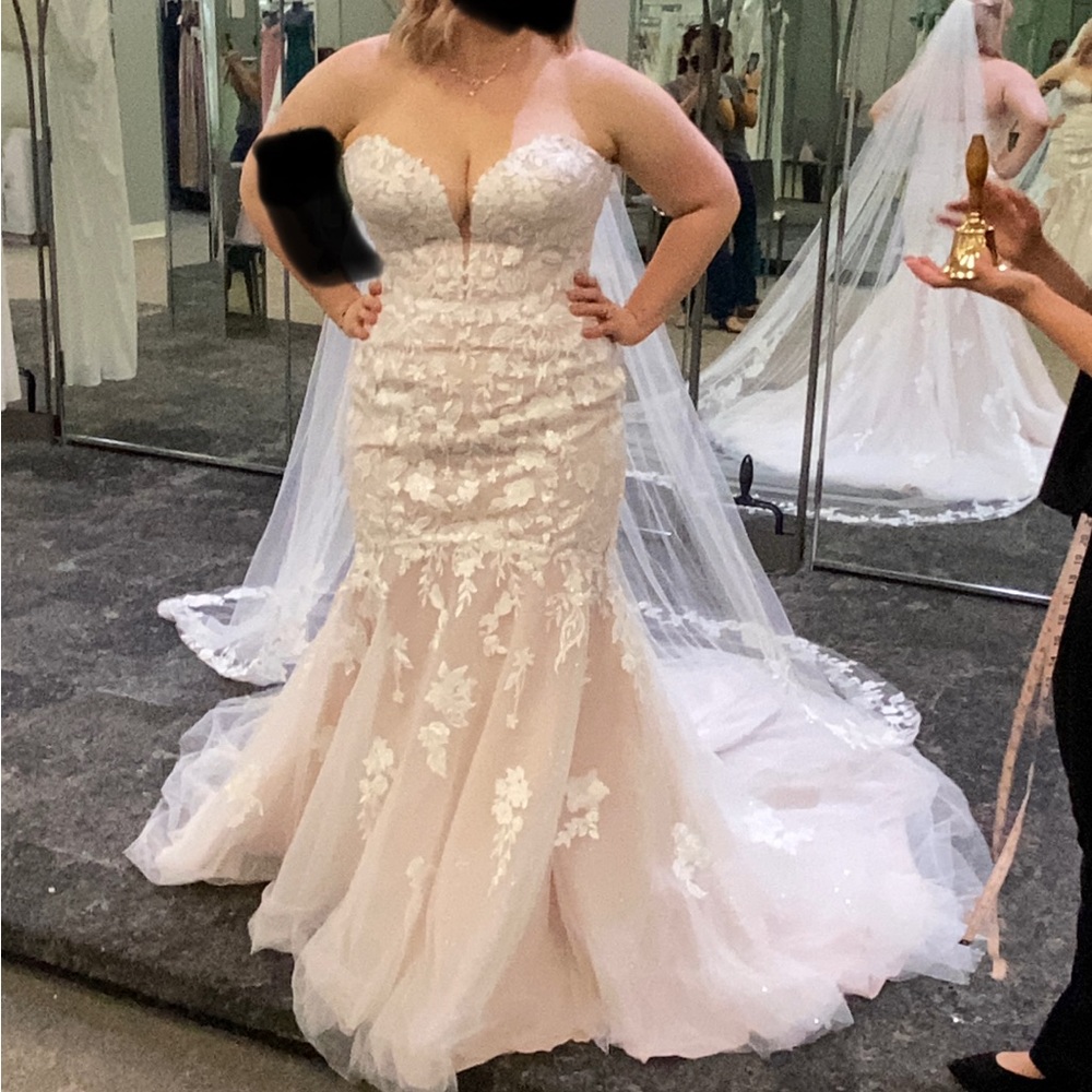 Oleg Cassini David’s Bridal size 14 lace mermaid strapless wedding dress